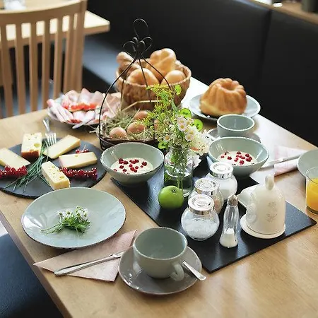 Schusterhof-pondorfer Farm stay